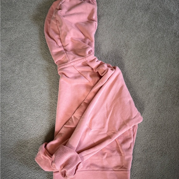 Nike Women's Dusty Rose Cropped Hoodie - Picture 2 of 5